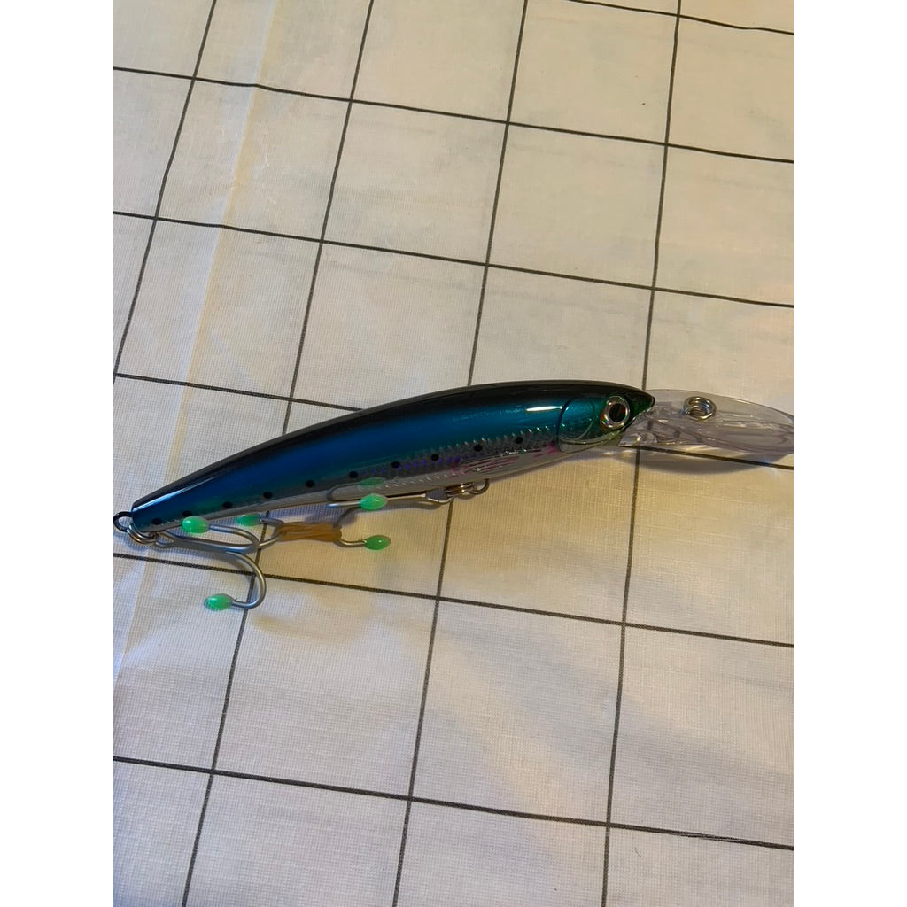 Fishing Lure Giant Minnow 200mm 119g Sinking Lure
